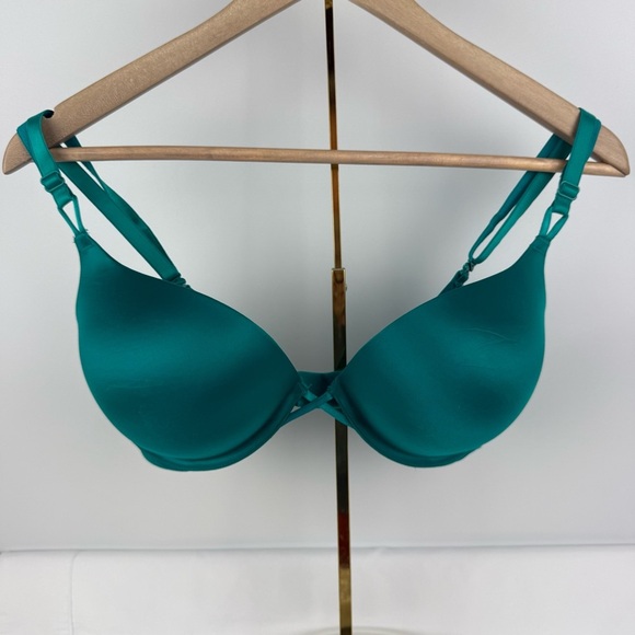 Victoria’s Secret Bra Bundle – Set of 3 (Size 38C) - Picture 7 of 15